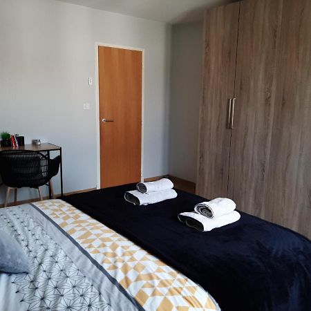 Chambre Double Dans Maison Chaleureuse Et Familiale การ์กาซอน ภายนอก รูปภาพ